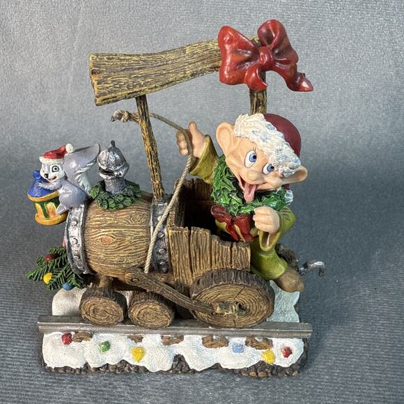 Disney Snow White And The Seven Dwarfs Christmas Train Set Danbury Mint 5 Cars - Picture 9 of 16
